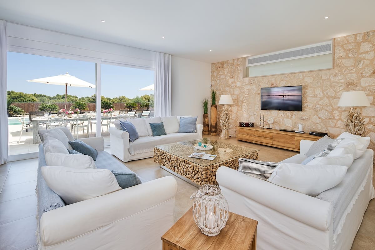 villa-mallorca-flachbild-satellitenempfang